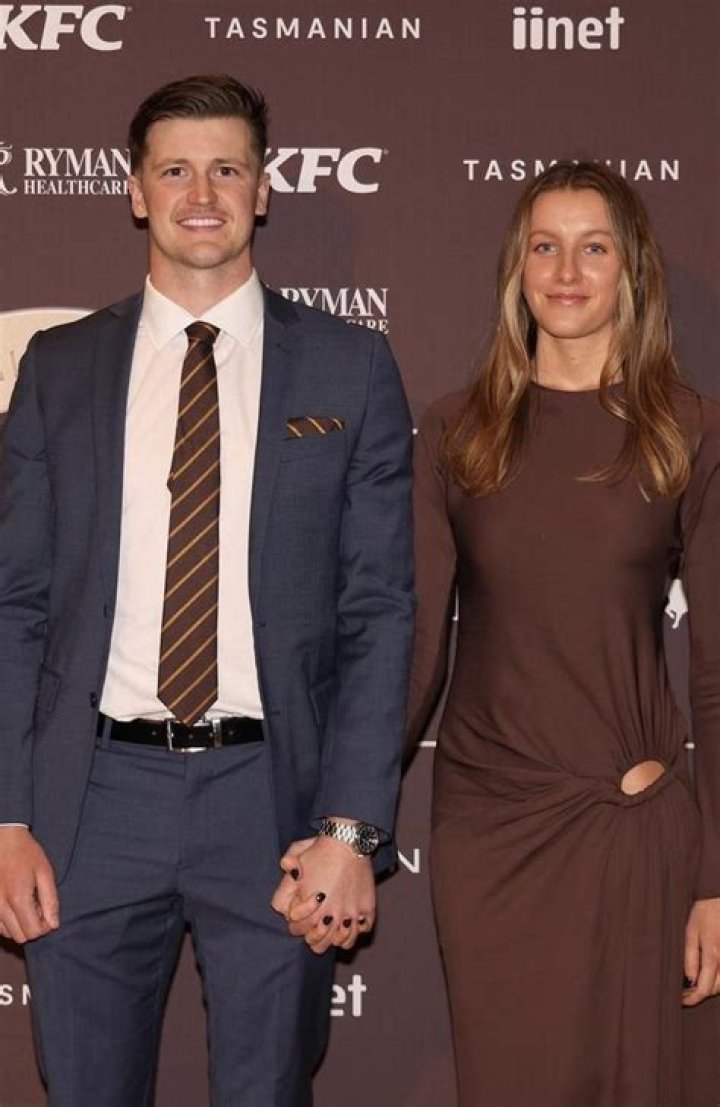 
Who Is Mitch Lewis Girlfriend Shelbea Murphy? His Career And Parents Details Revealed 